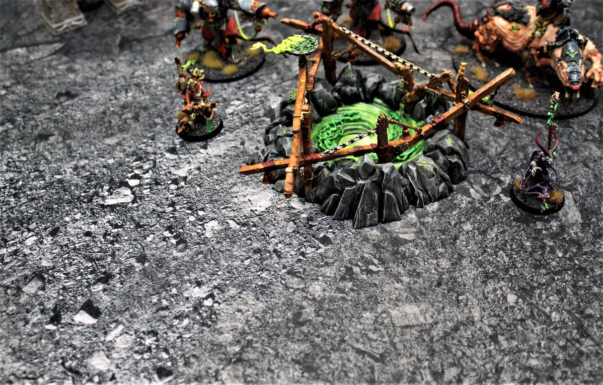 Gray Matter Gaming Gaming Mat Ashen Wastelands - Neoprene Battle Mat with Bag