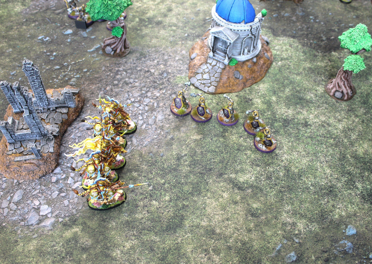 Gray Matter Gaming Gaming Mat Field of Battle - Neoprene Battle Mat with Bag