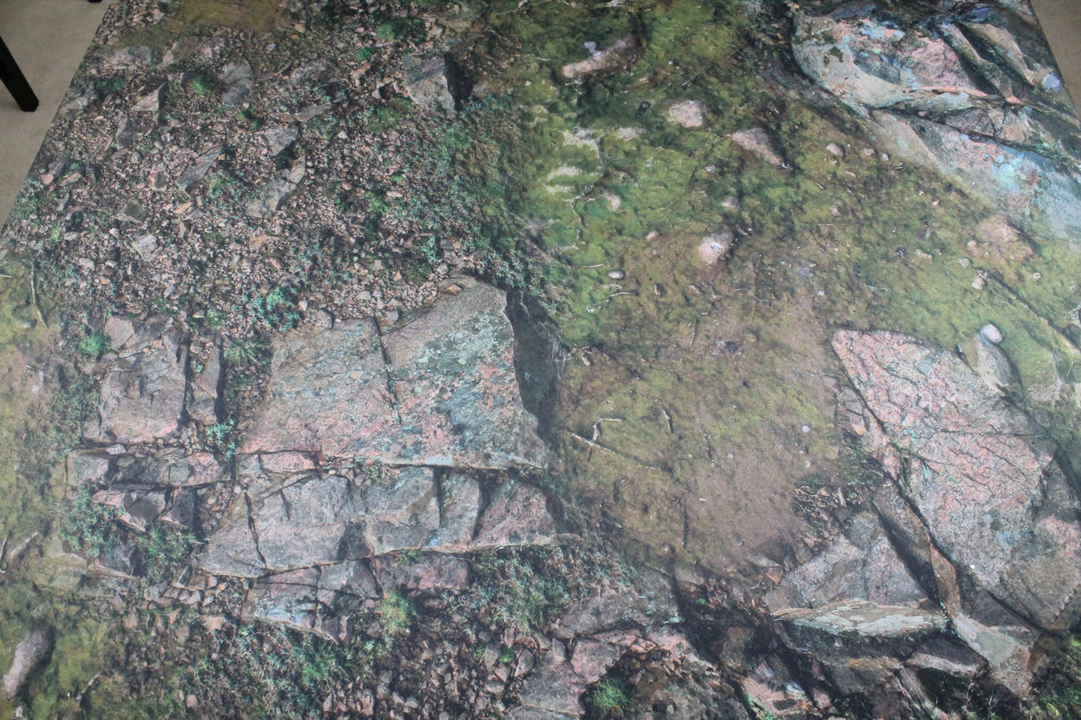 Gray Matter Gaming Gaming Mat Rocky Highlands - Neoprene Battle Mat with Bag