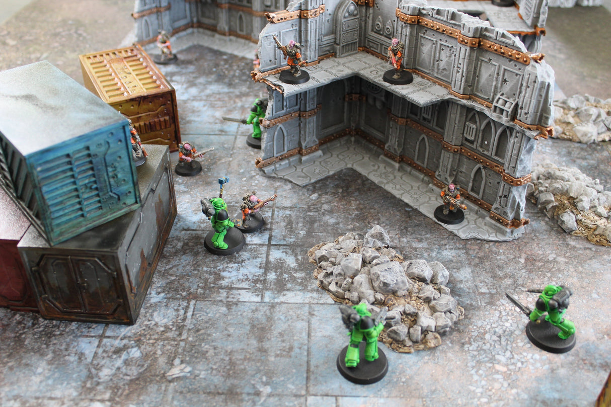 Gray Matter Gaming Gaming Mat Urban Ruins - Neoprene Battle Mat with Bag