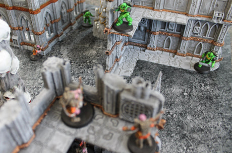 Gray Matter Gaming Gaming Mat Urban Ruins - Neoprene Battle Mat with Bag