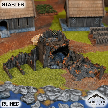 Tabletop Terrain Building 32mm / Ruined Stables - Kingdom of Saxonia
