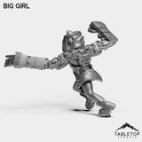 Tabletop Terrain Miniature Big Girl - Onlookers