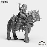 Tabletop Terrain Miniature DK Trolls Female