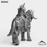 Tabletop Terrain Miniature DK Undead Female