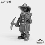 Tabletop Terrain Miniature Dwarf Archaeoloigist Female