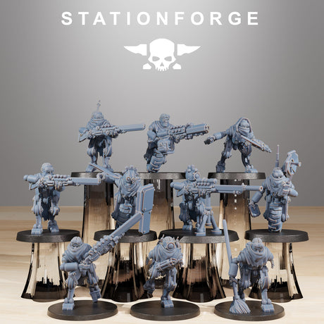 Tabletop Terrain Miniature Scavenger Halflings